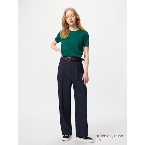 Uniqlo Pants - ✨ Uniqlo Pleated Wide Leg Pants – Pinstripe - Size M ✨